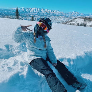 Meet your Posher, Ali